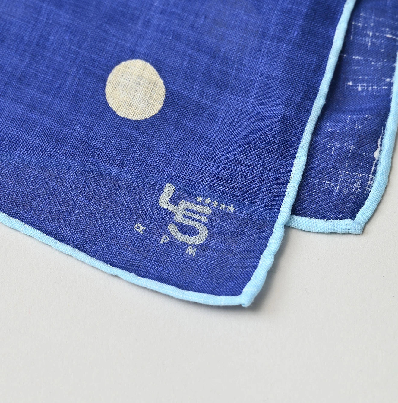 45R Linen Trois Chief - Image 9