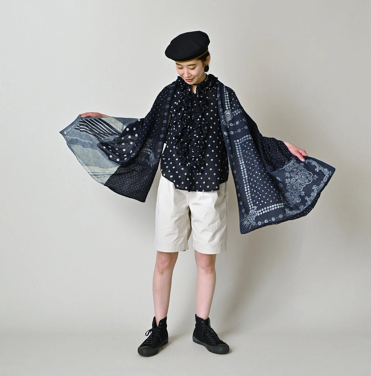 45R Gauze Bandana Dot Stole