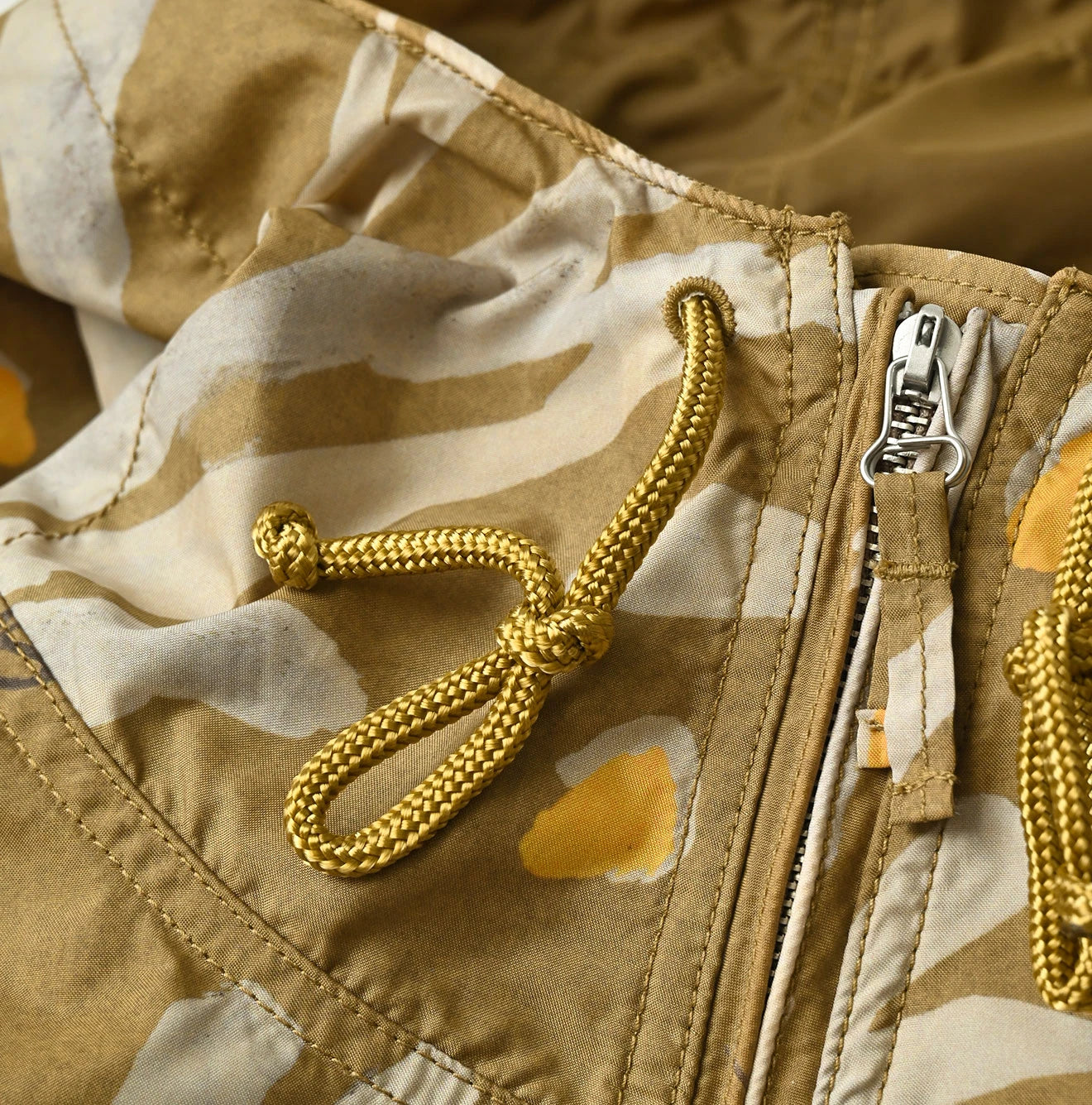 45R Nylon Shell Sherpa 908 Hoodie - Image 17