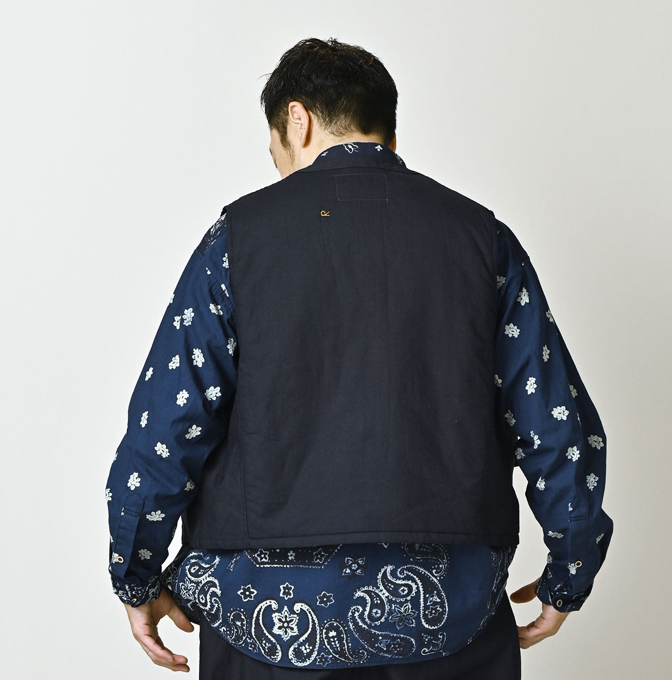 Indigo Light Back Sateen 908 Hunting Vest - Image 9