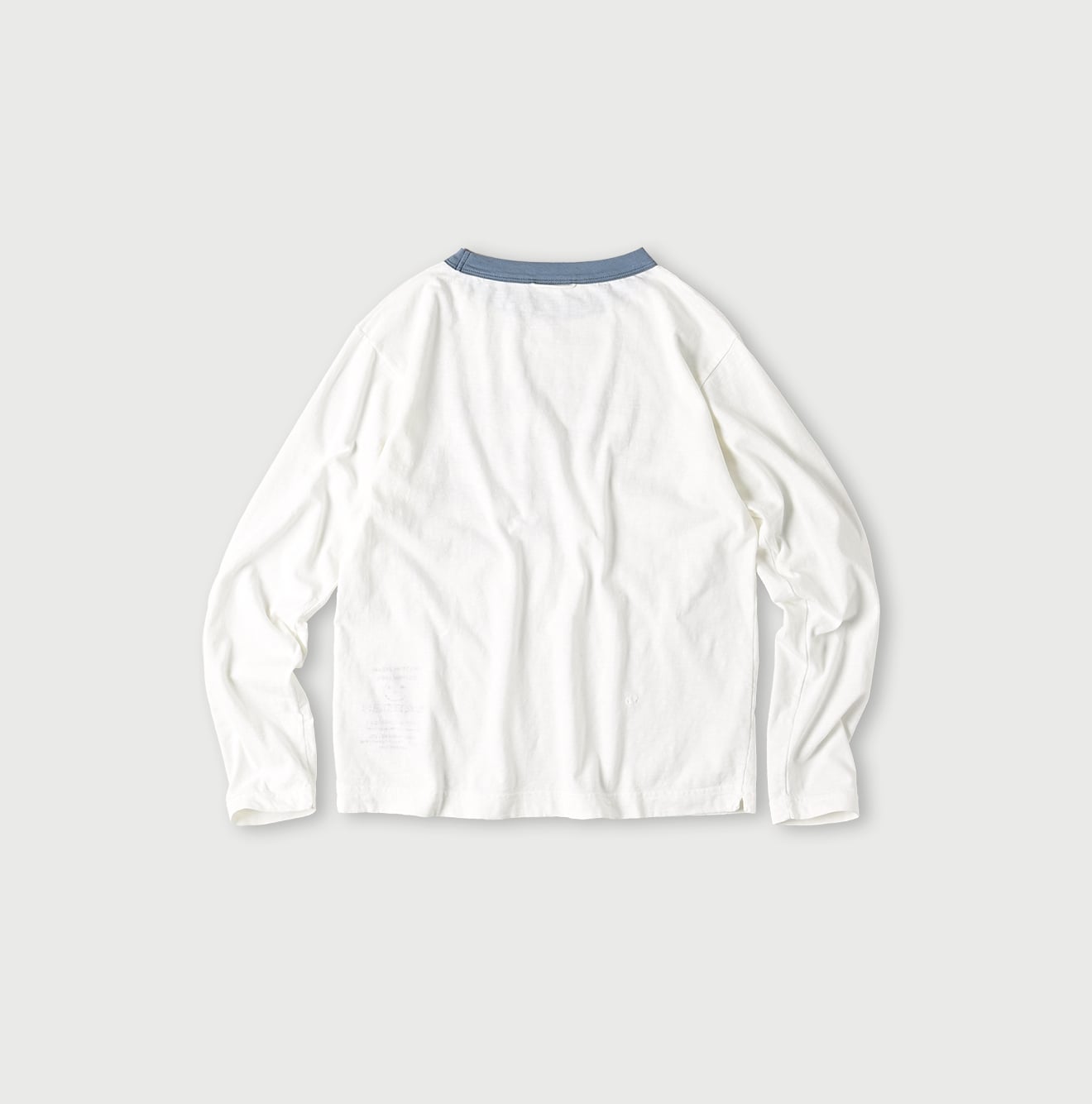 45R Betouch Goaton 908 Cleric T-shirt (White)