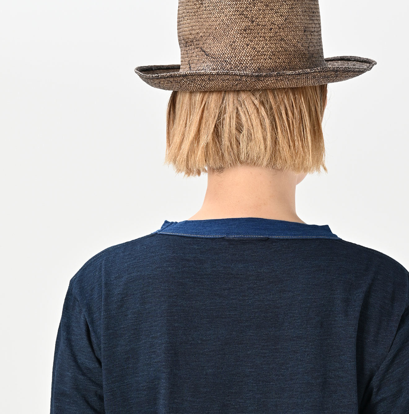 45R Indigo Betouch Goaton 908 Cleric T-shirt - Image 12