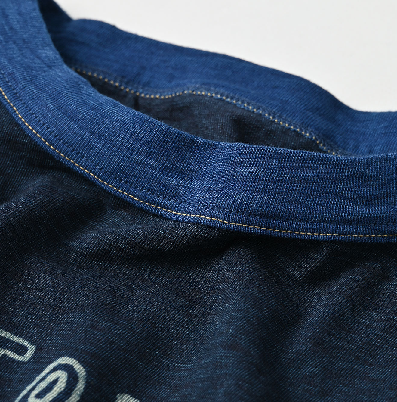 45R Indigo Betouch Goaton 908 Cleric T-shirt - Image 15