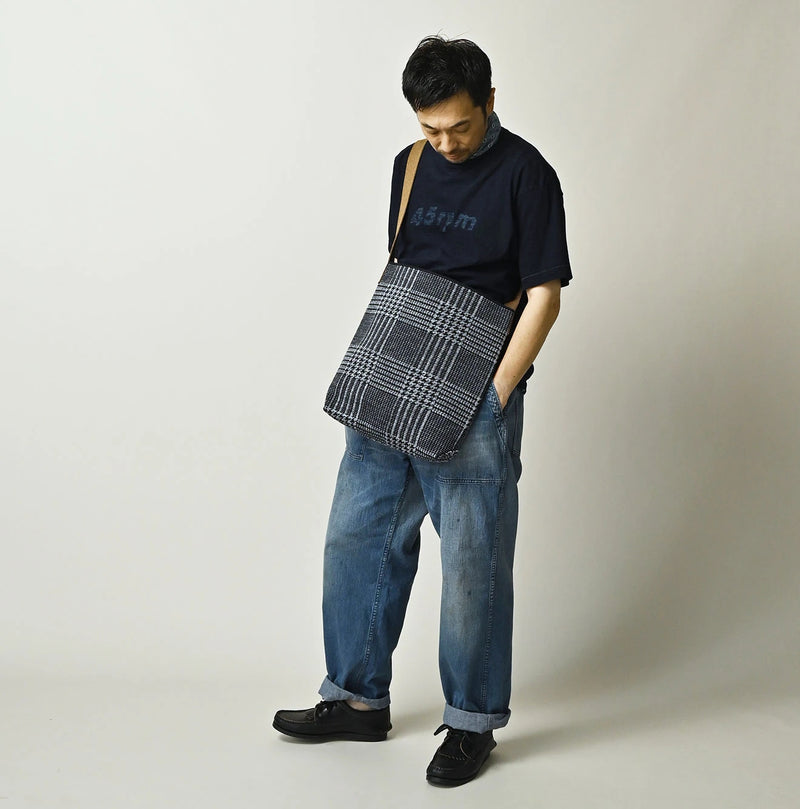 45R Jacquard Herringbone Tote Bag - Image 6