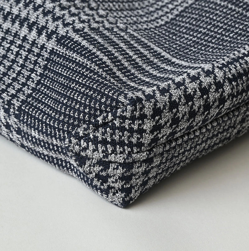 45R Jacquard Herringbone Tote Bag - Image 9