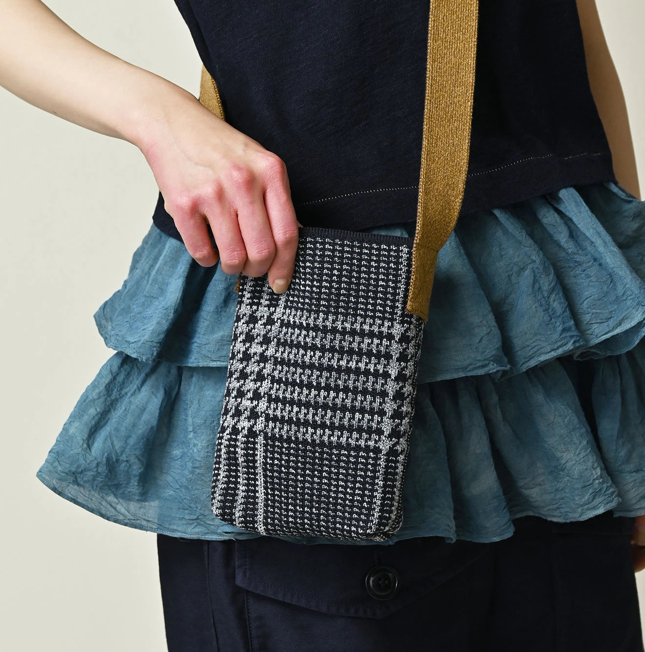 45R Jacquard Herringbone Pochette - Image 6