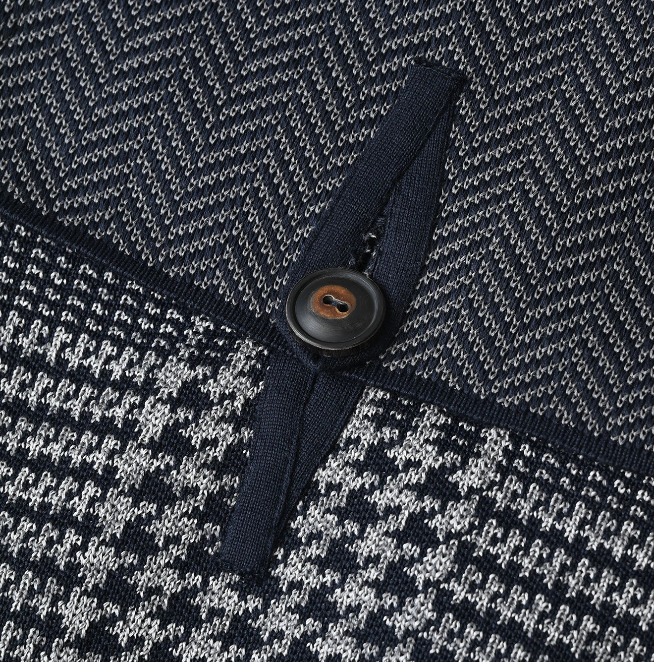 45R Jacquard Herringbone Backpack - Image 9