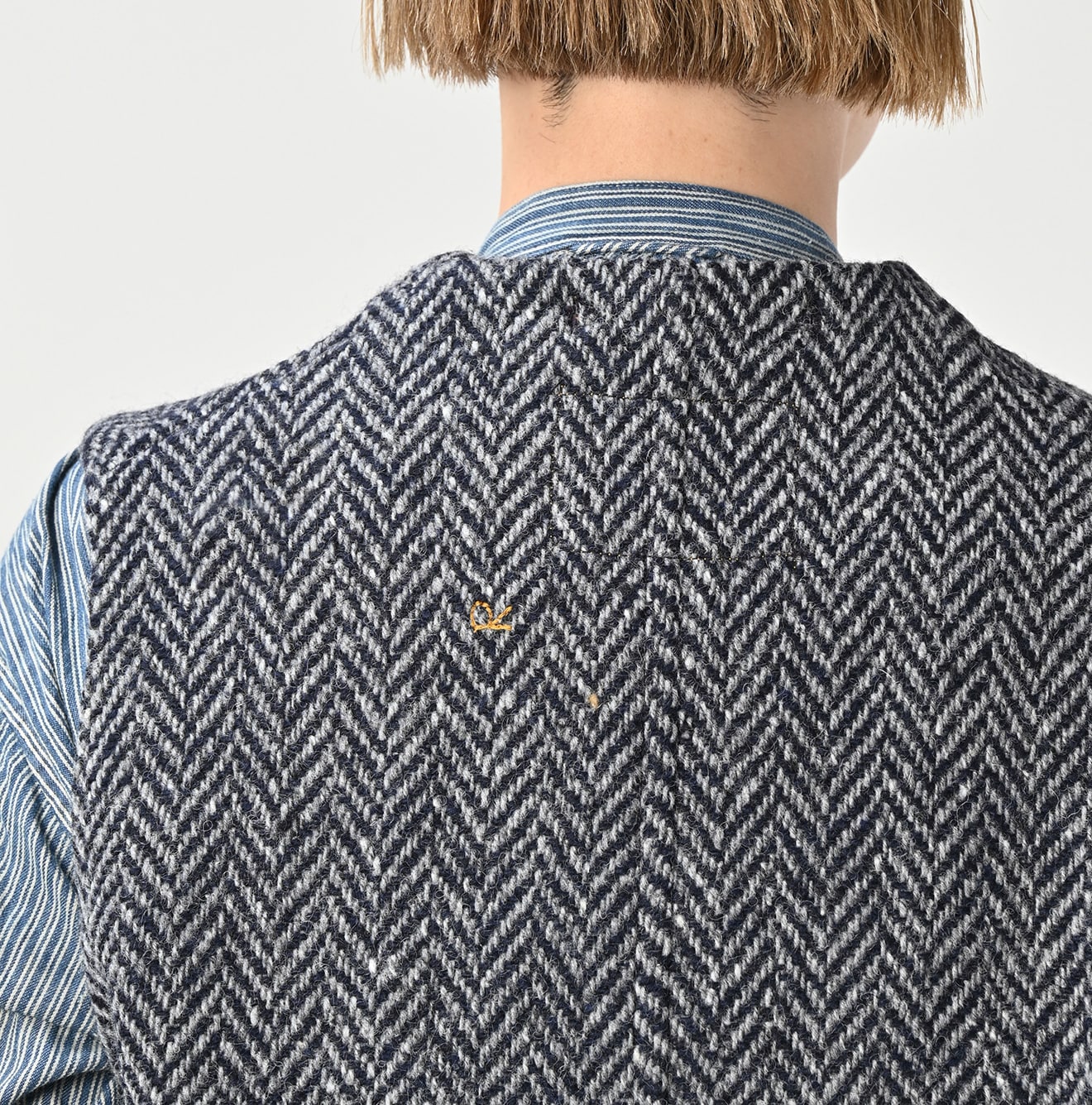 45R Donegal Tweed 908 Cruise Vest - Image 13