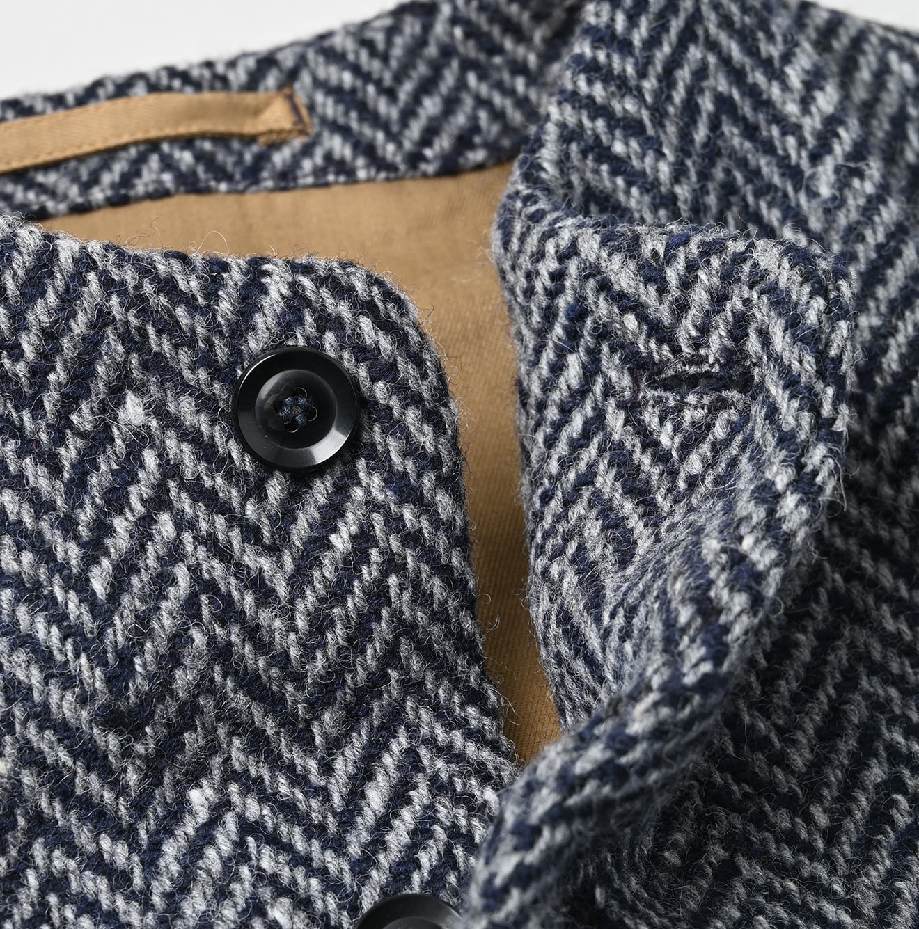 45R Donegal Tweed 908 Cruise Vest - Image 15