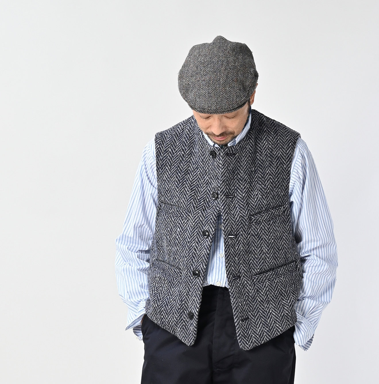 45R Donegal Tweed 908 Cruise Vest - Image 4