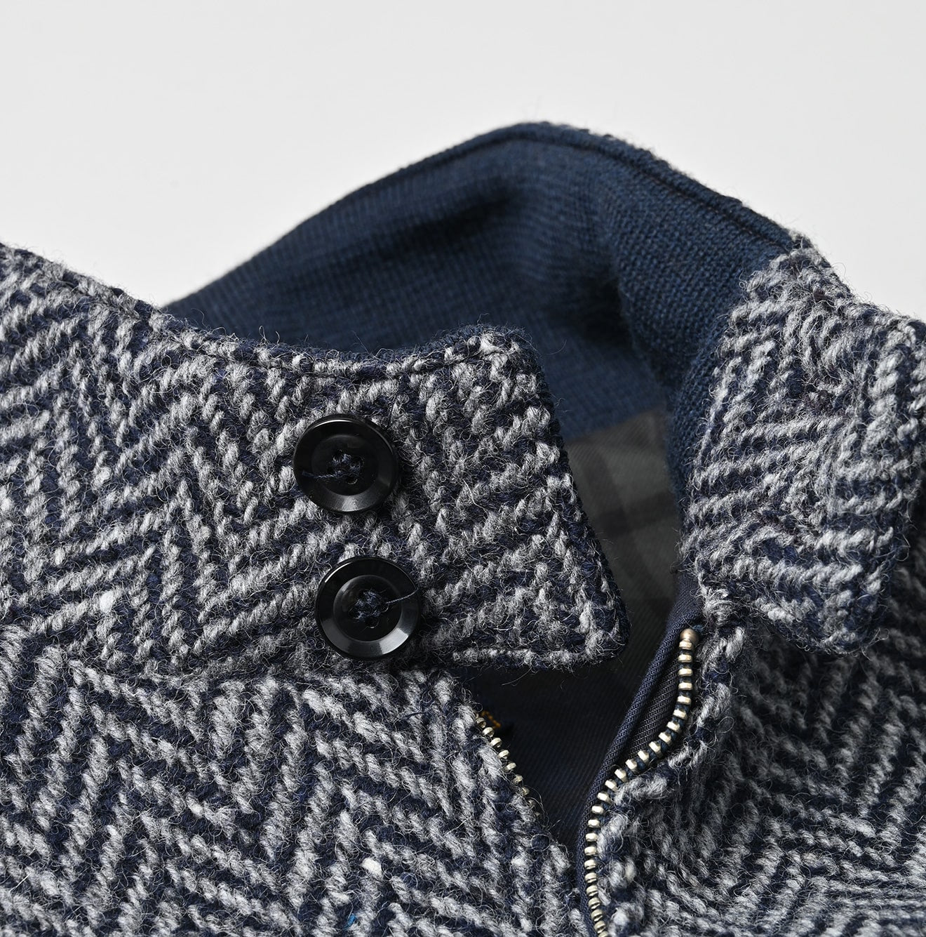 45R Donegal Tweed 908 Swing Top - Image 2