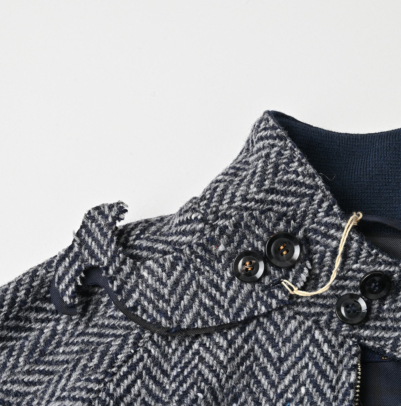 45R Donegal Tweed 908 Swing Top - Image 7