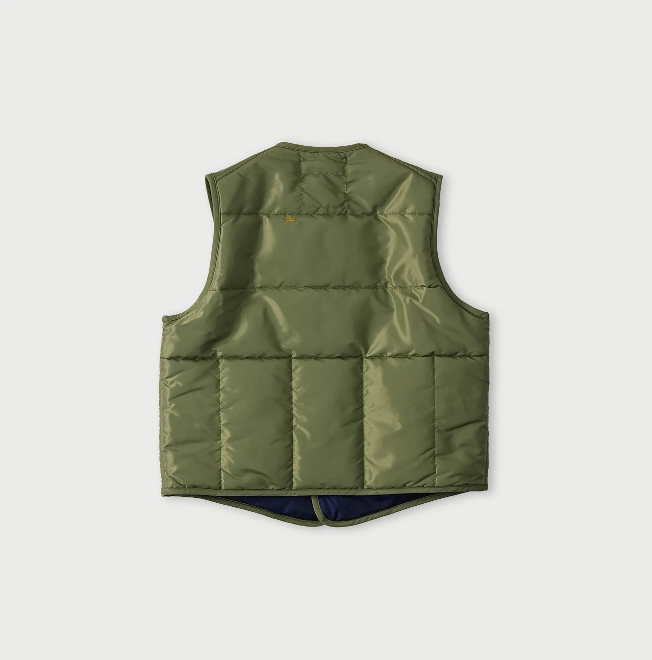 45R Nylon Quilt 908 Crew Vest - Image 24