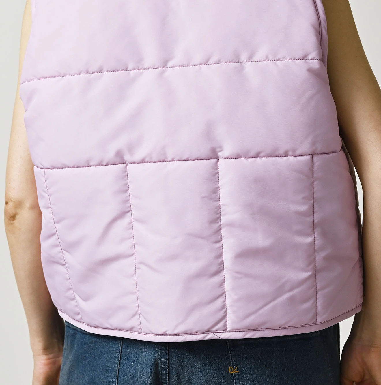 45R Nylon Quilt 908 Crew Vest - Image 23