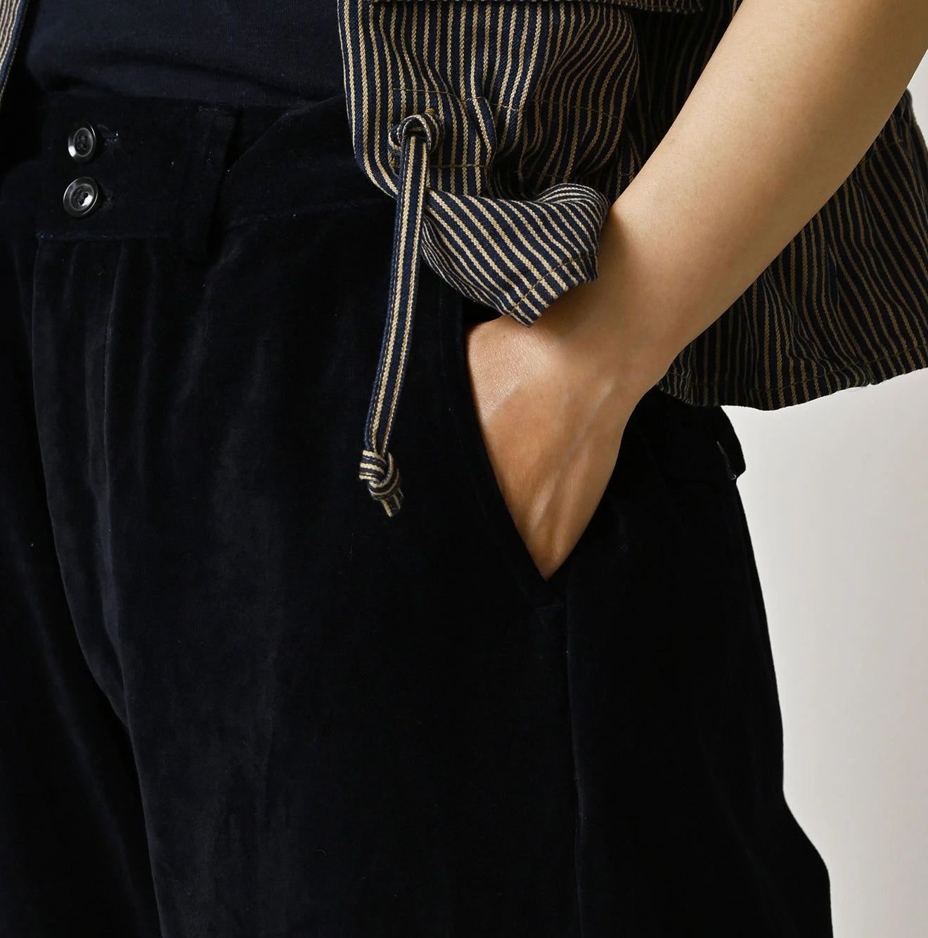 45R Indigo Velvet 908 Nimes Pants - Image 12