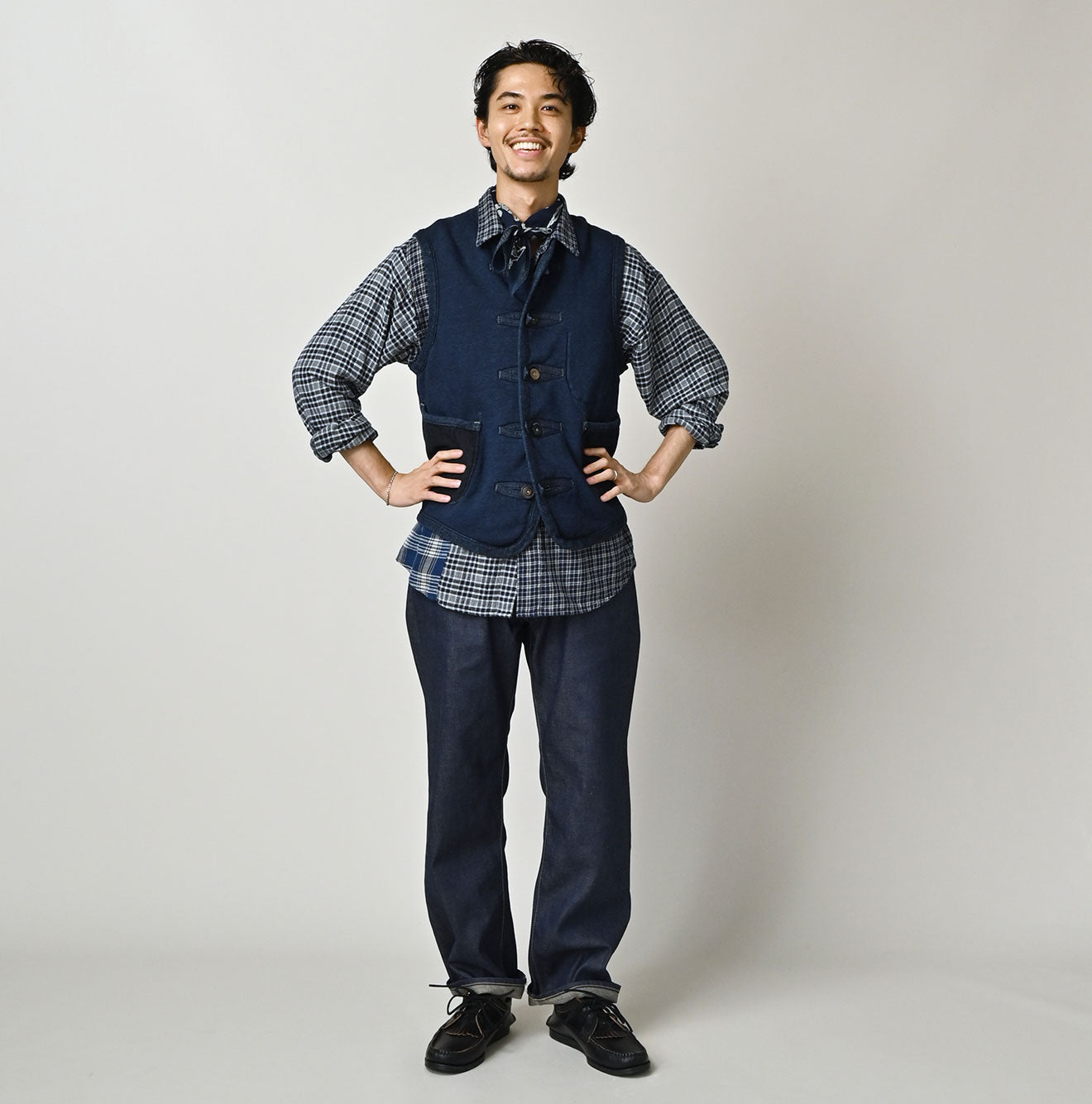 45R Indigo Iroiro Patchwork 908 8 Knot Binder Vest - Image 2