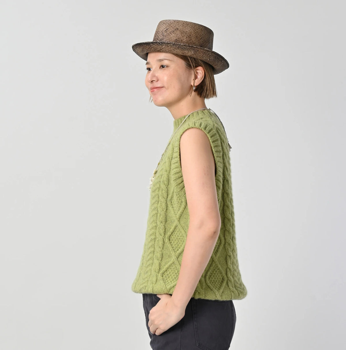 45R Cashmere Aran Vest