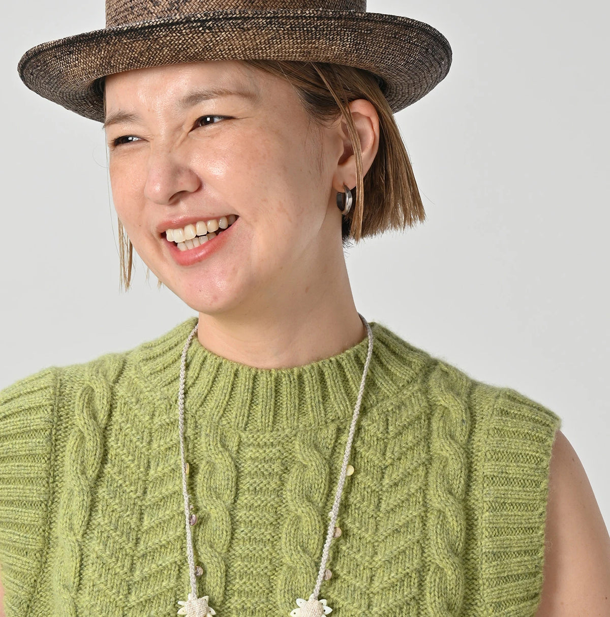 45R Cashmere Aran Vest