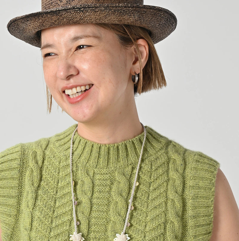 45R Cashmere Aran Vest - Image 10