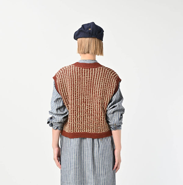 45R Bonita Jacquard Vest (Burgundy)