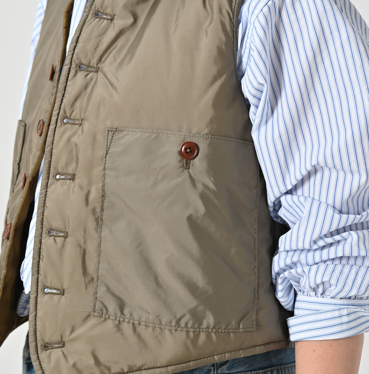 45R Nylon Quilt 908 Vest