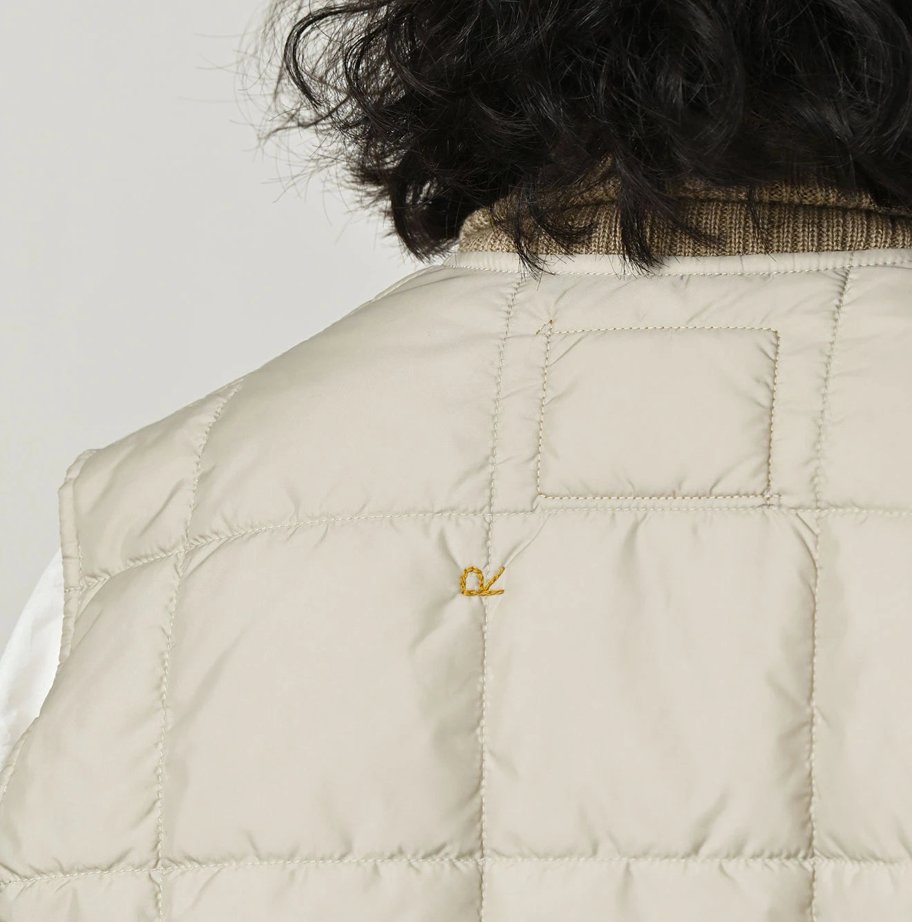 45R Nylon Quilted 908 Vest - Image 18