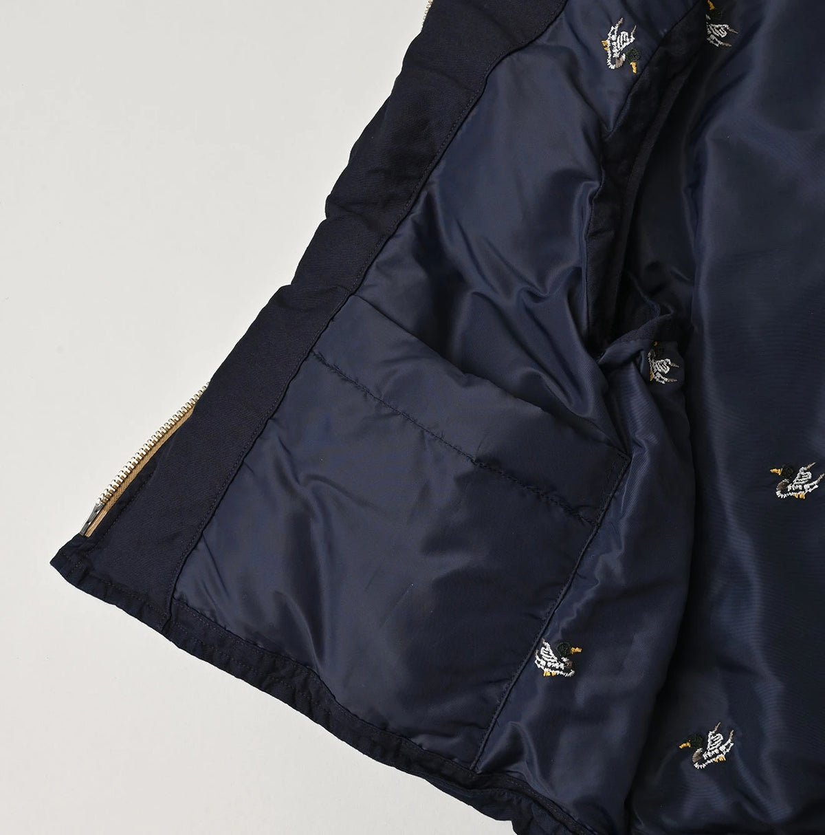 45R Back Sateen × Nylon 908 Vest - Image 23