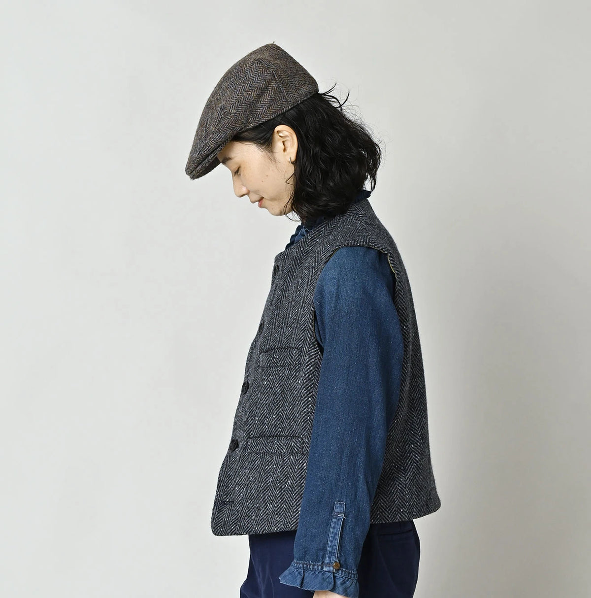 45R Donegal Tweed 908 Cruise Vest - Image 8