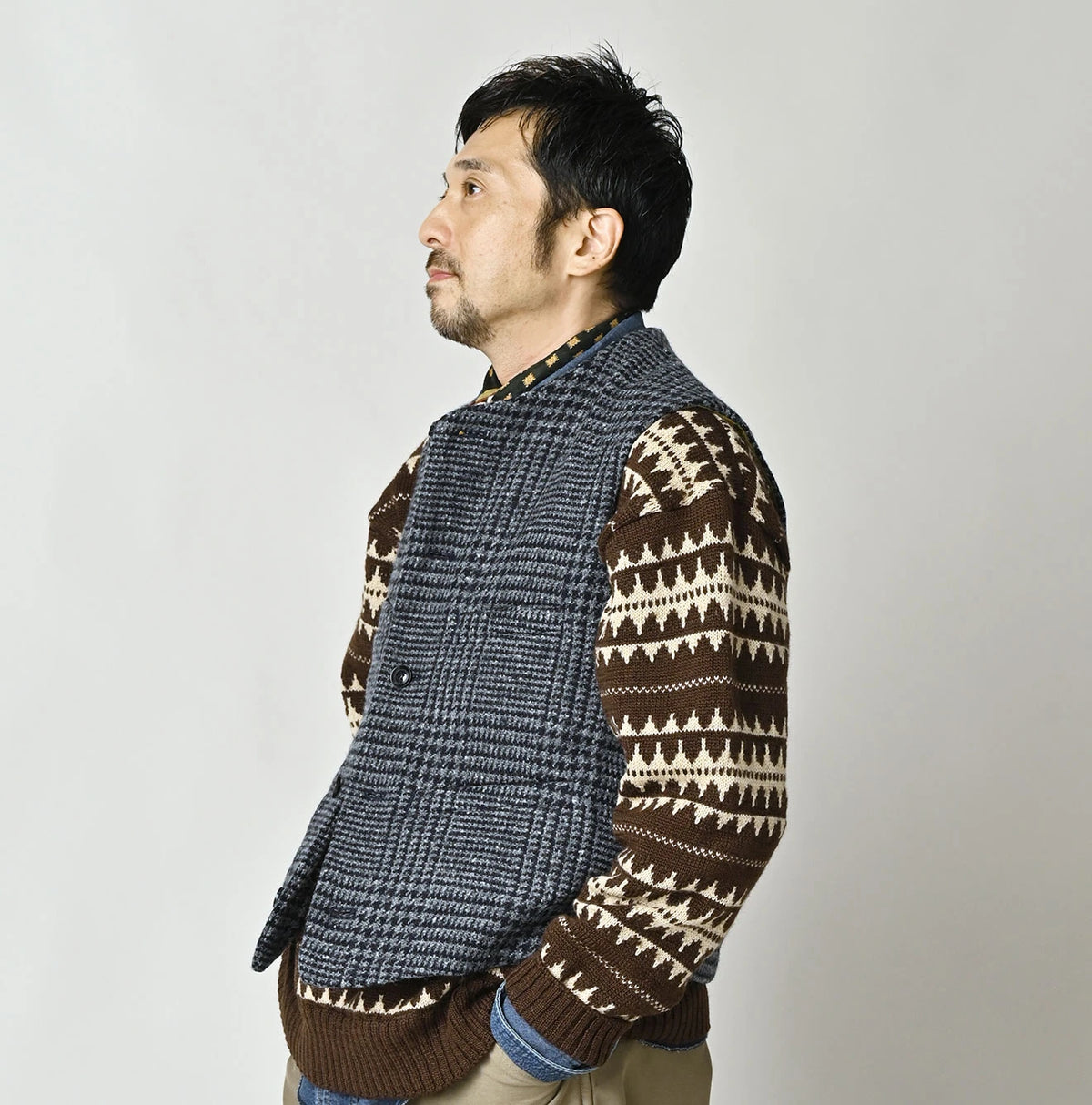 45R Donegal Tweed 908 Cruise Vest - Image 11