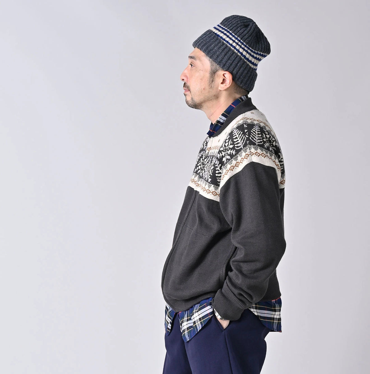 45R Snowflake Jacquard Smooth 908 Knit-sewn Blouson - Image 10