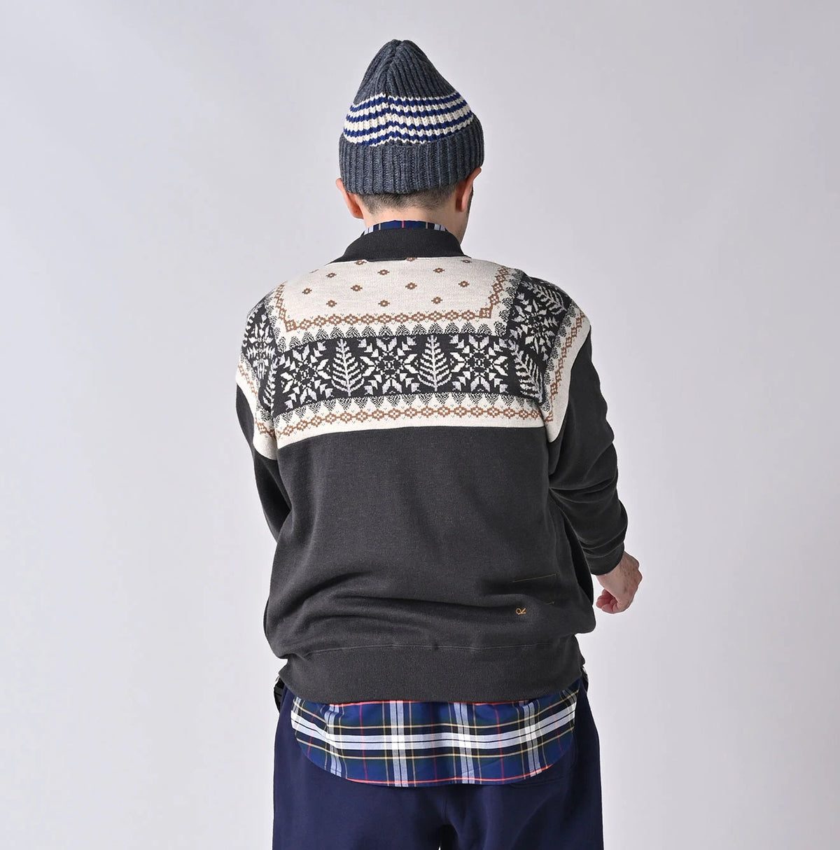 45R Snowflake Jacquard Smooth 908 Knit-sewn Blouson - Image 11