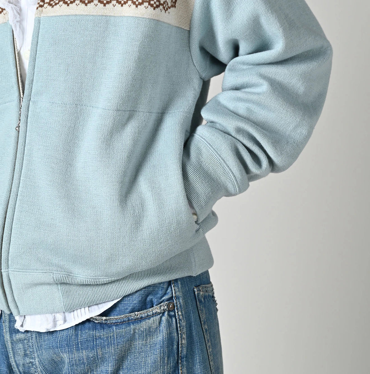 45R Snowflake Jacquard Smooth 908 Knit-sewn Blouson - Image 14