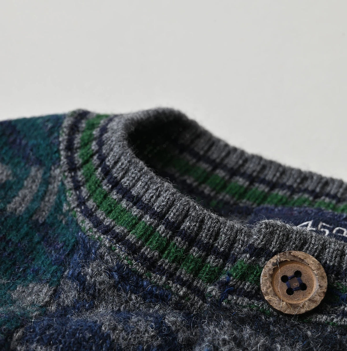 45R Felted Jacquard Patchwork 908 Cardigan - Image 19