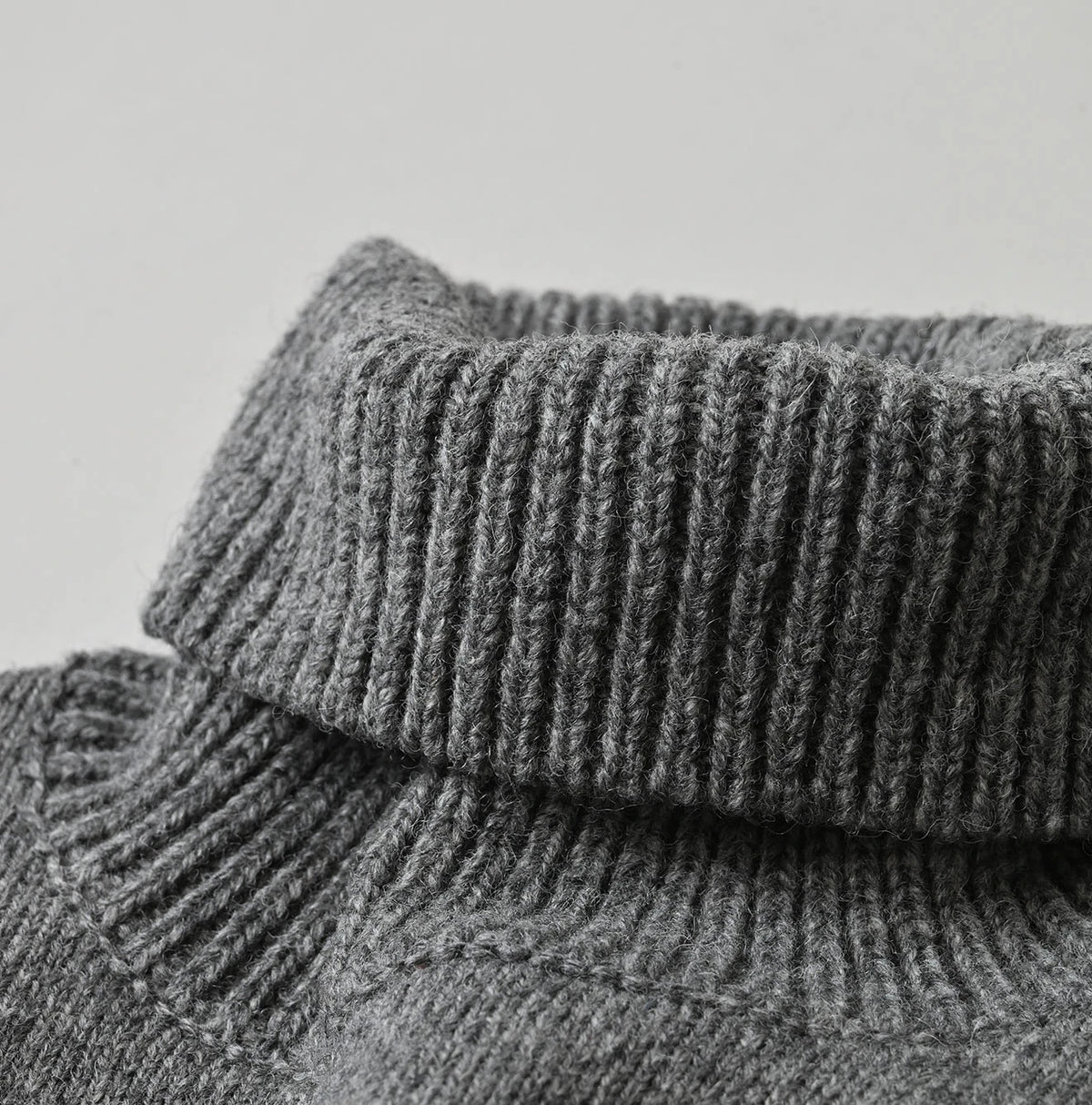 45R Shetland Cashmere 908 Turtleneck