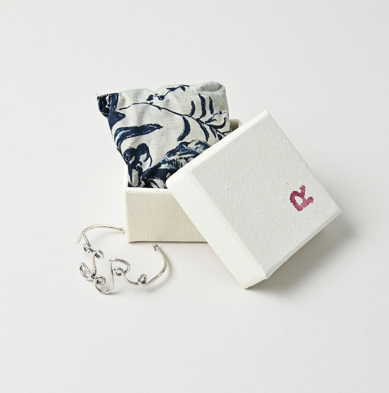 45R Silver F.R. Bangle - Image 8