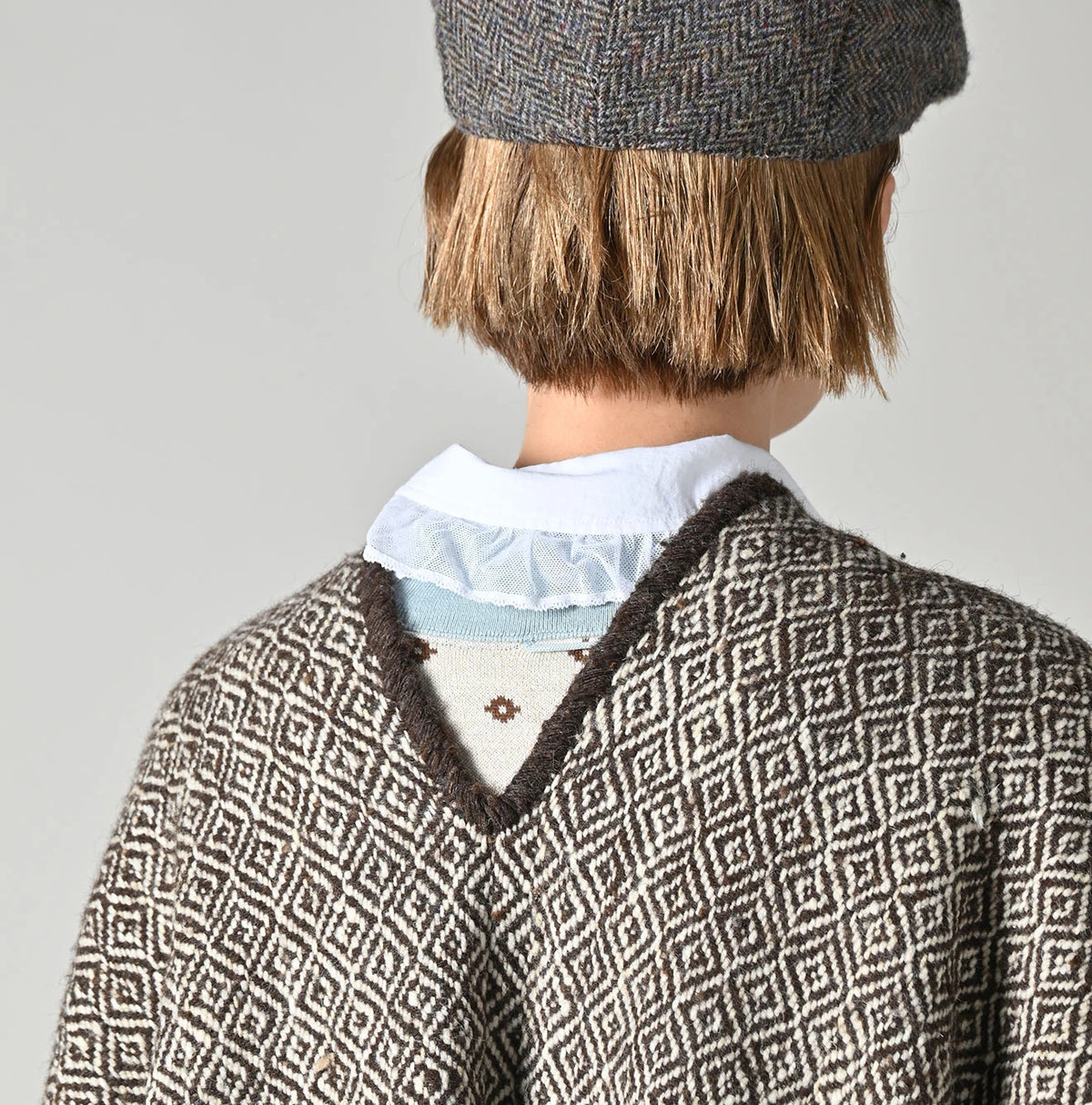 45R Himalayan Wool Poncho - Image 10