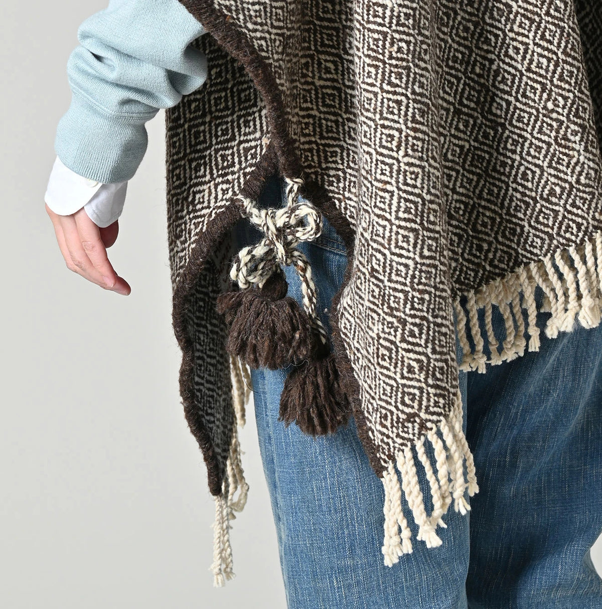 45R Himalayan Wool Poncho