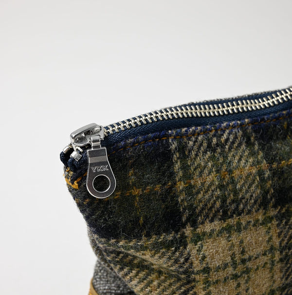 45R Tweed Patchwork Pouch