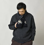 45R Float Jacquard Felted Muffler