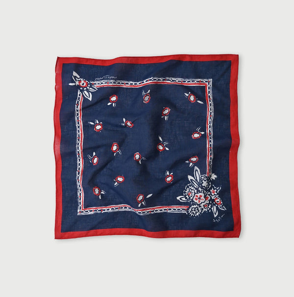 45R Gauze Flower Crest Bandana