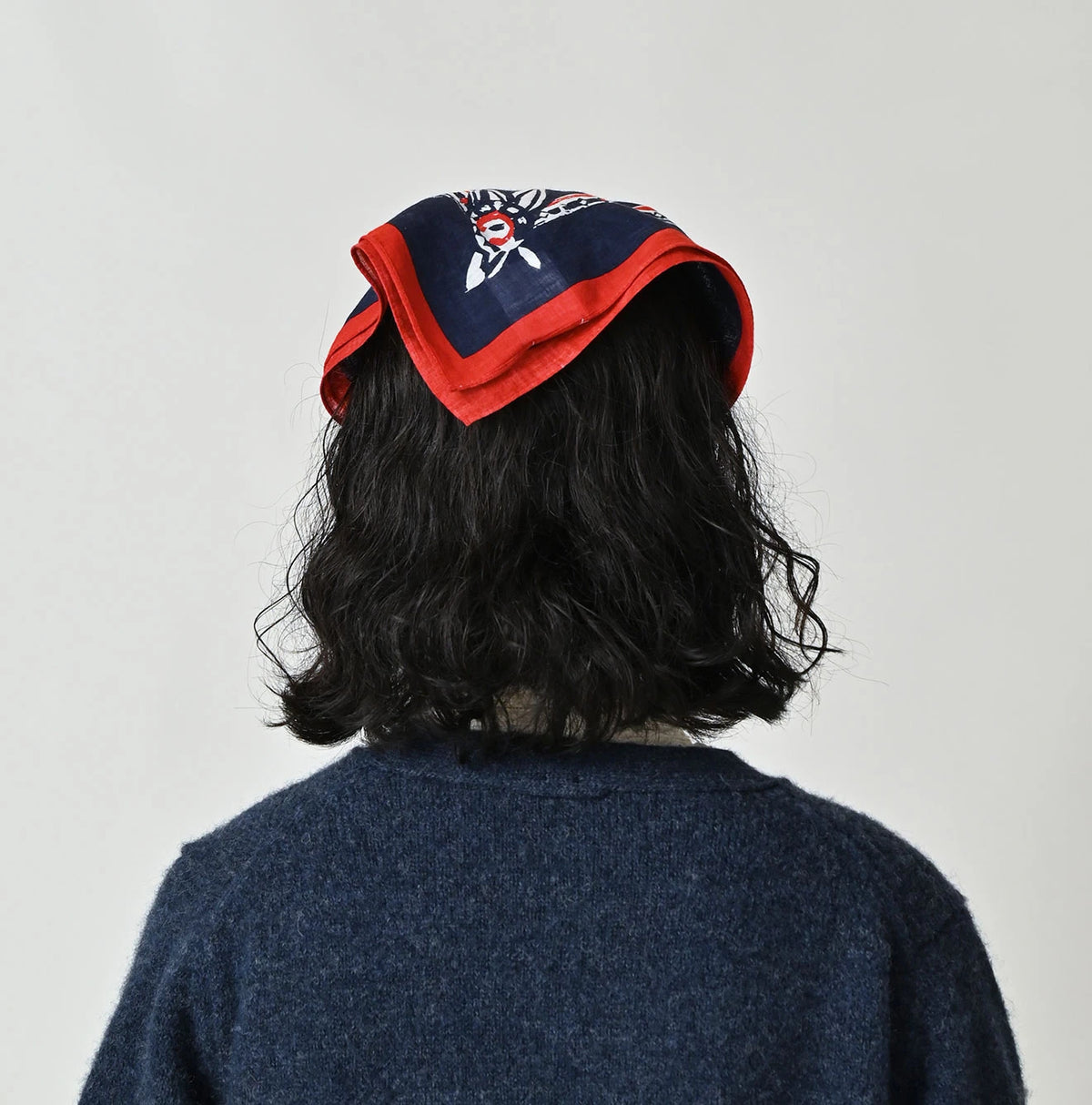 45R Gauze Flower Crest Bandana - Image 11