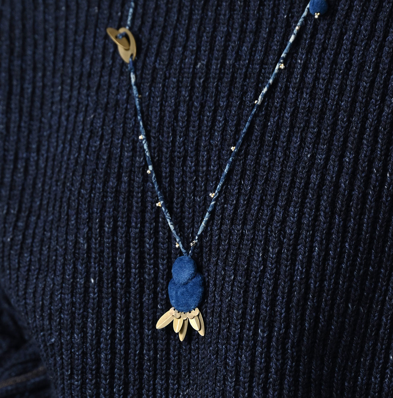 45R Ai Indigo Velvet Necklace