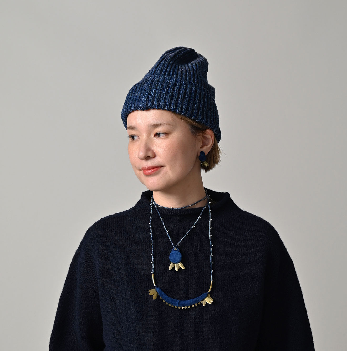 45R Ai Indigo Velvet Necklace - Image 4