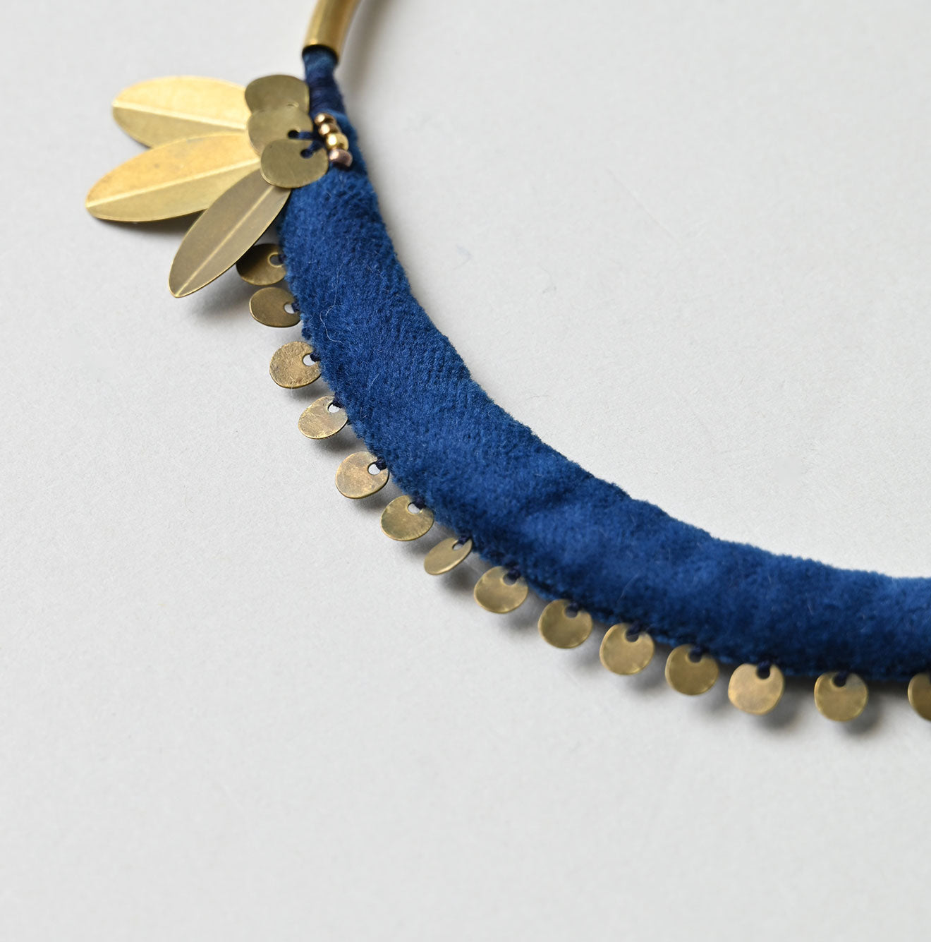 45R Ai Indigo Velvet Choker