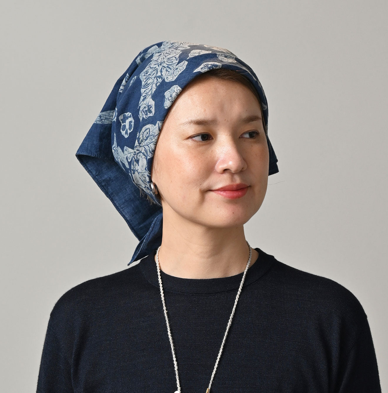 45R Indigo Twill Bouquet Big Bandana - Image 5