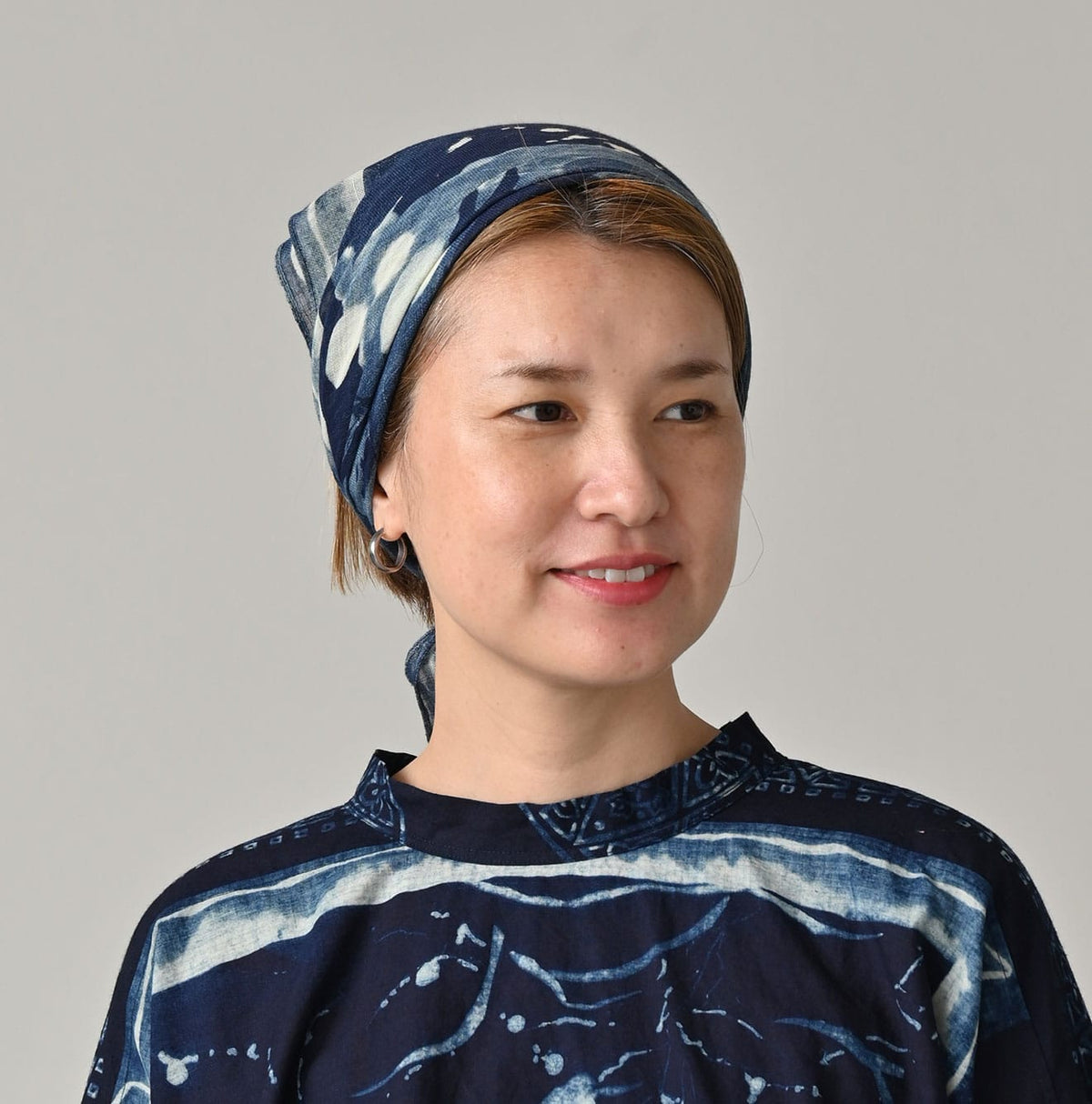 45R Indigo Gauze Twill Picture Book Bandana