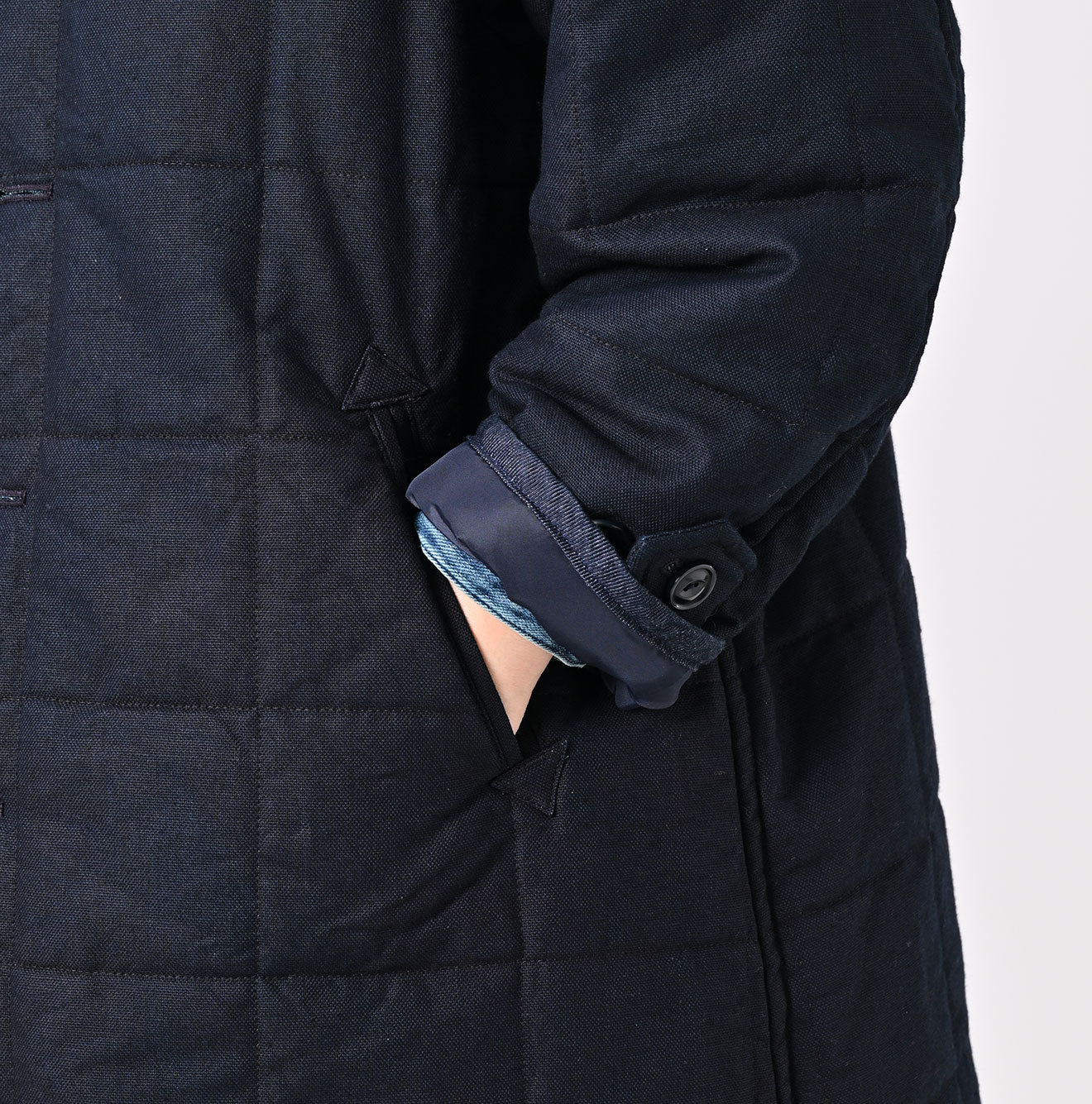 45R Indigo Oxford Quilt x Nylon Coat