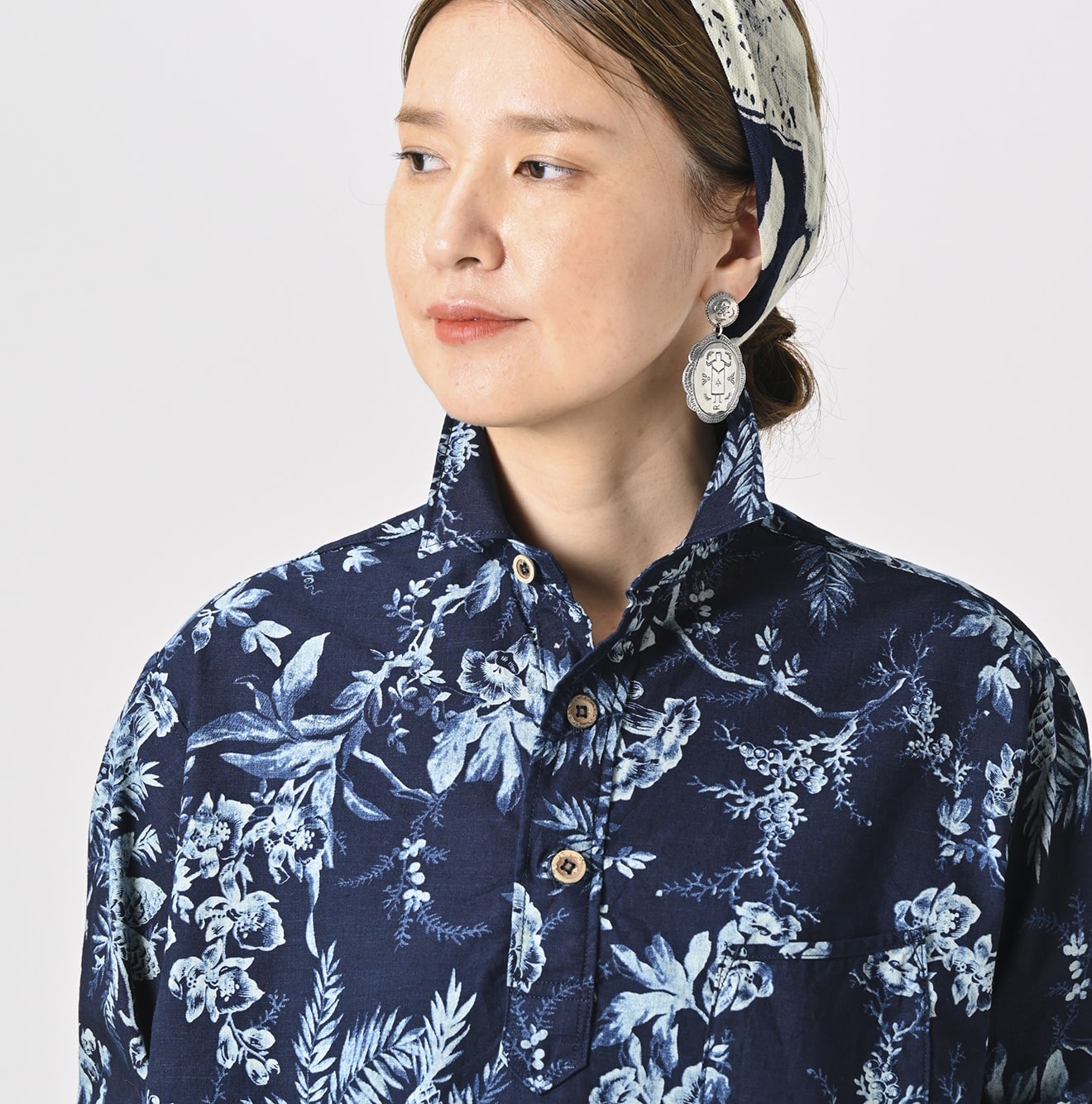 45R Indigo Lapis 908 Ocean Petit-collar Pullover Shirt