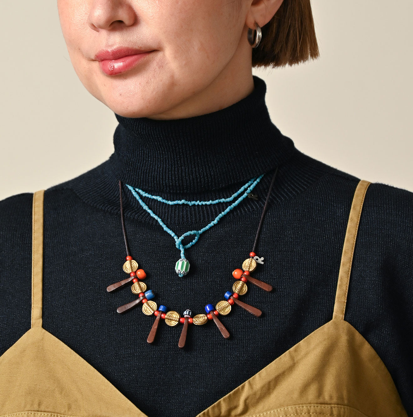 45R Turquoise Antique Beads Necklace - Image 5